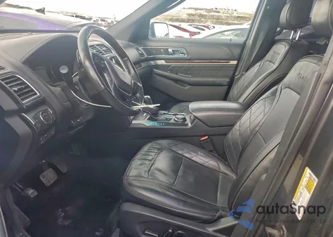 2016 Ford Explorer Platinum z USA, uszkodzony, nr VIN 1FM5K8HT8GGC59149